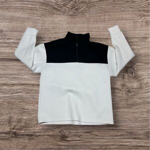 Elie Tahari Quarter ZipSoft Size Large Pullover Winter Designer Trendy Outerwear